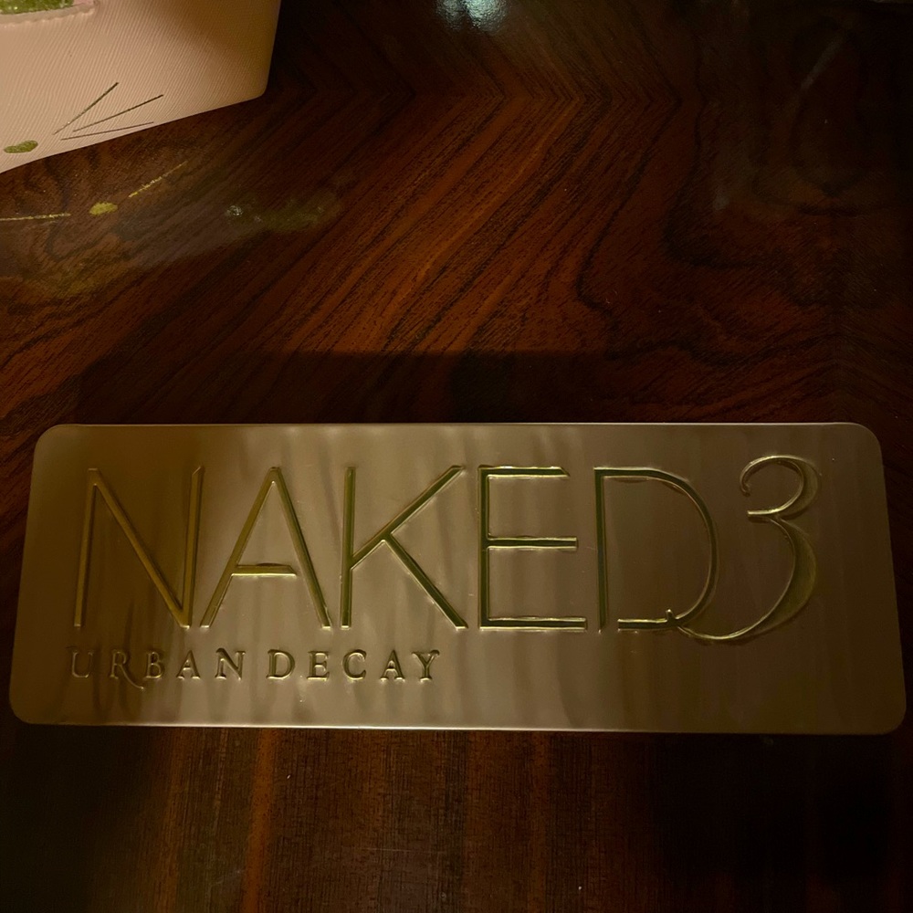 Urban Decay Naked 3 Eyeshadow Palette